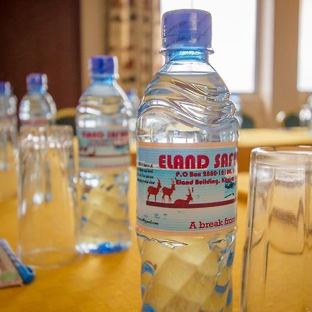 Eland Safari Hotel Nyeri Bagian luar foto