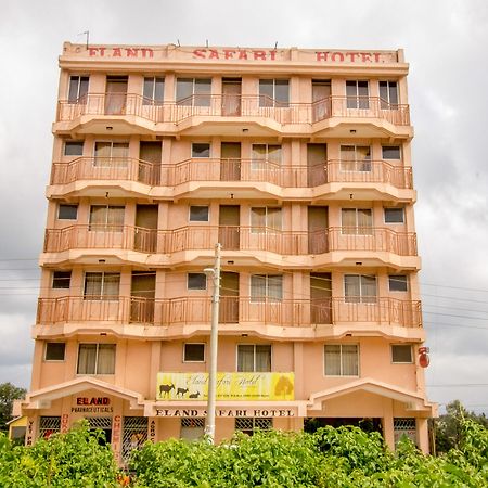 Eland Safari Hotel Nyeri Bagian luar foto