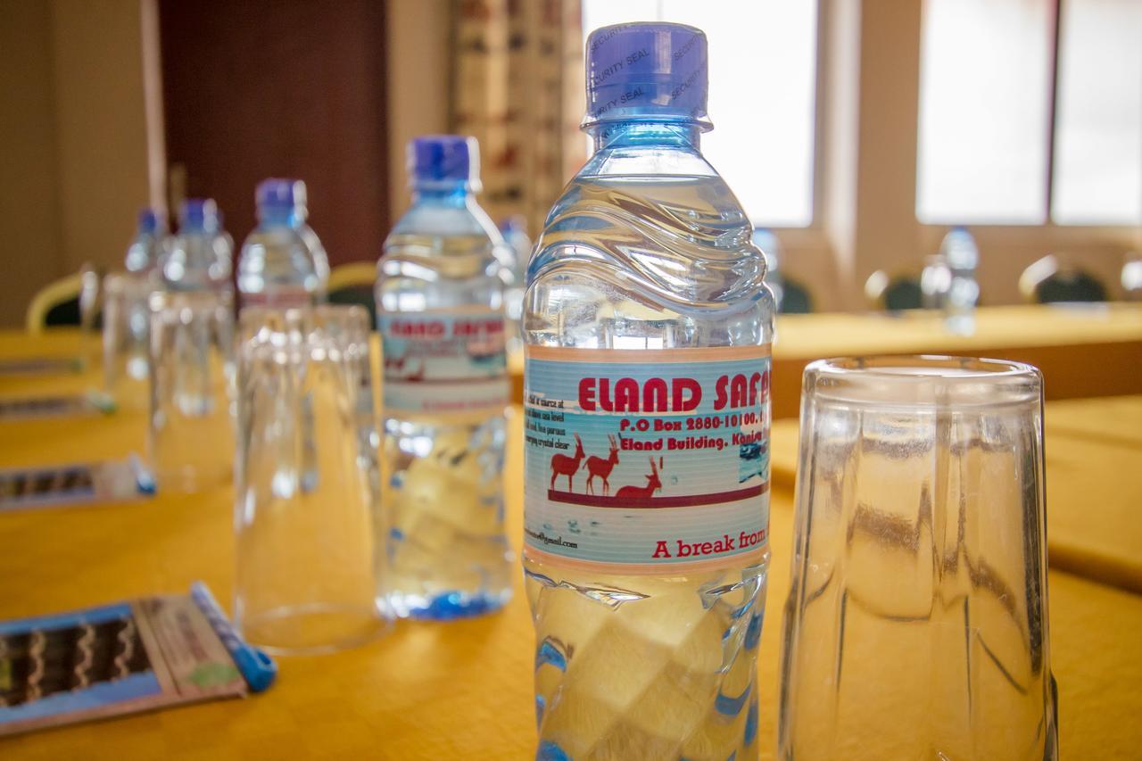 Eland Safari Hotel Nyeri Bagian luar foto