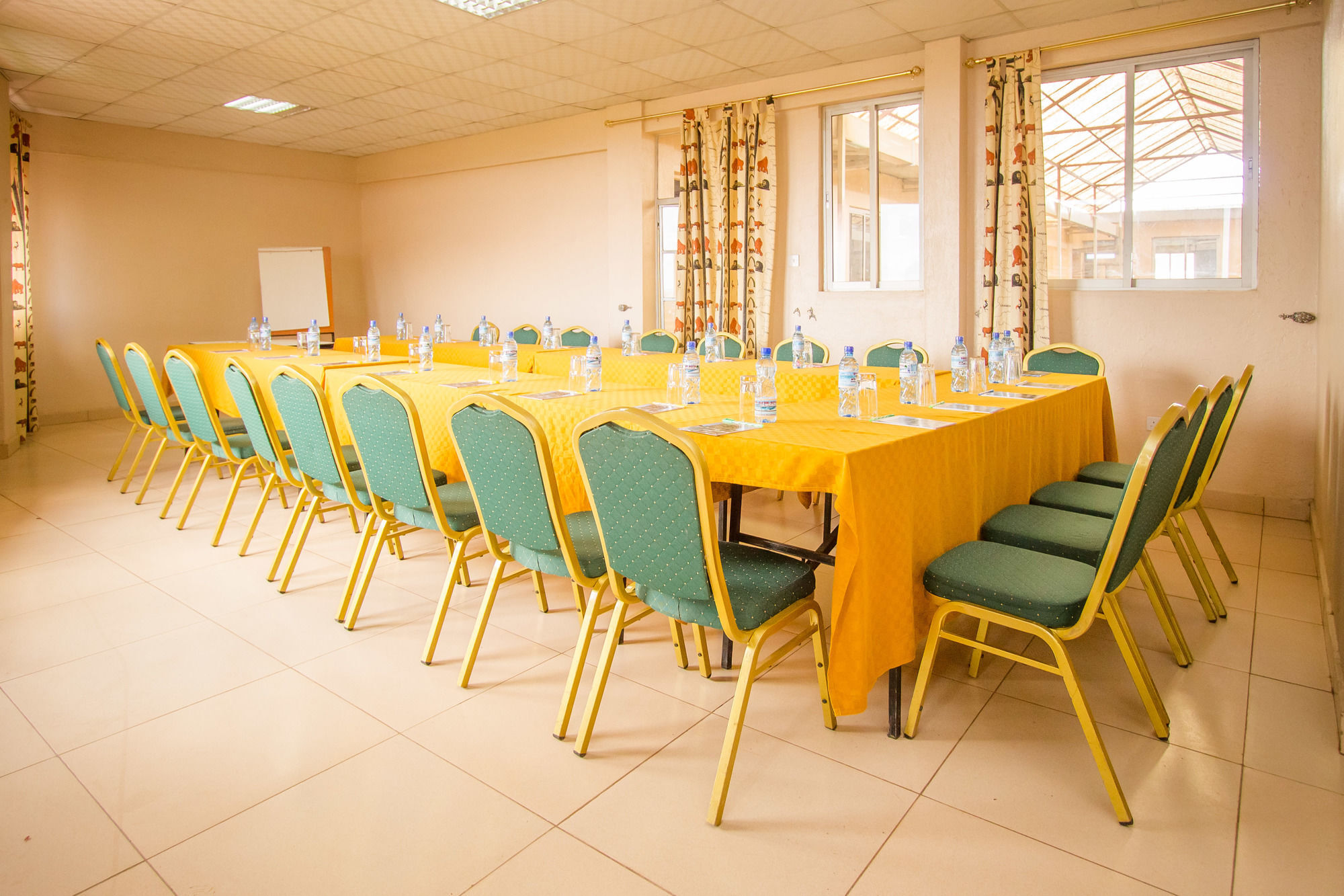 Eland Safari Hotel Nyeri Bagian luar foto